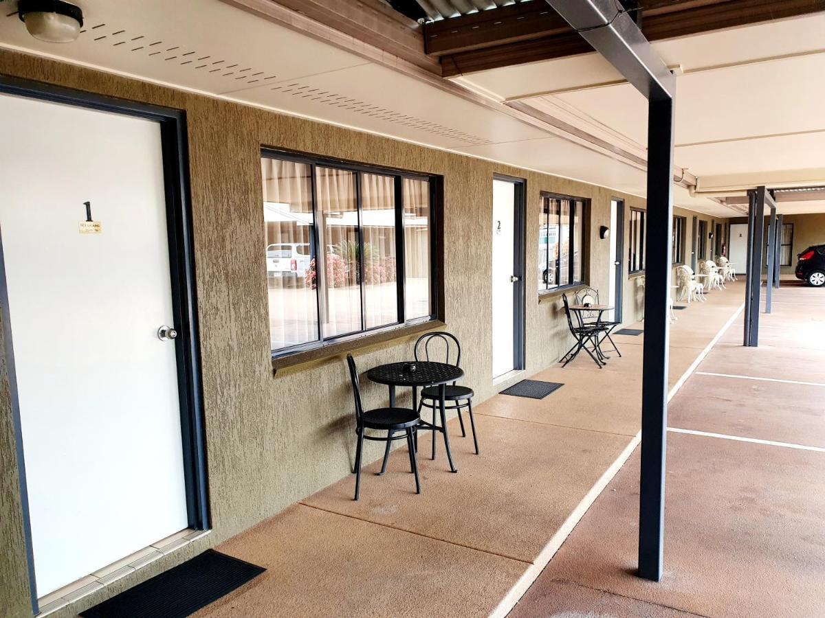 Rockhampton Palms Motor Inn Exteriör bild