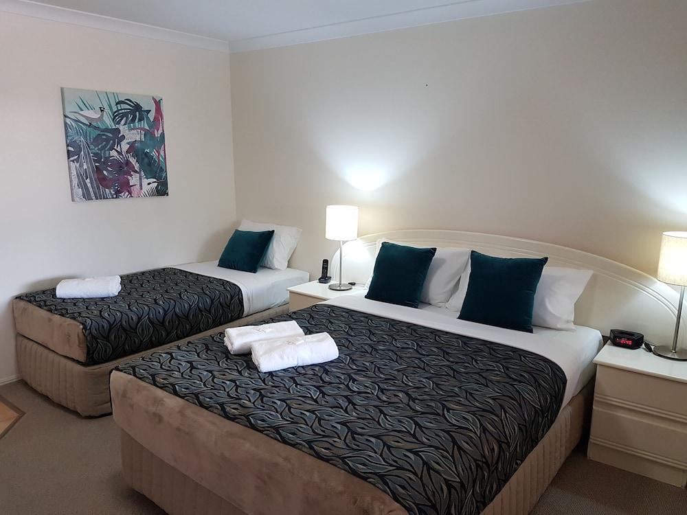 Rockhampton Palms Motor Inn Exteriör bild