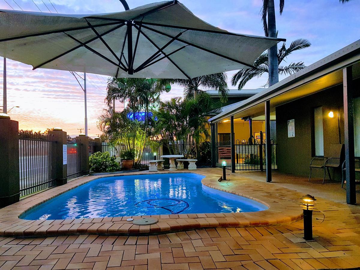 Rockhampton Palms Motor Inn Exteriör bild